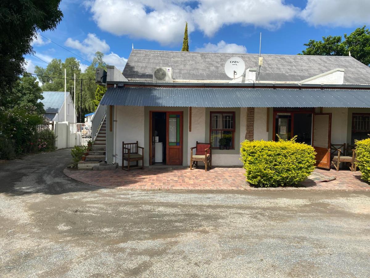 Leo Guest House Robertson Exterior foto
